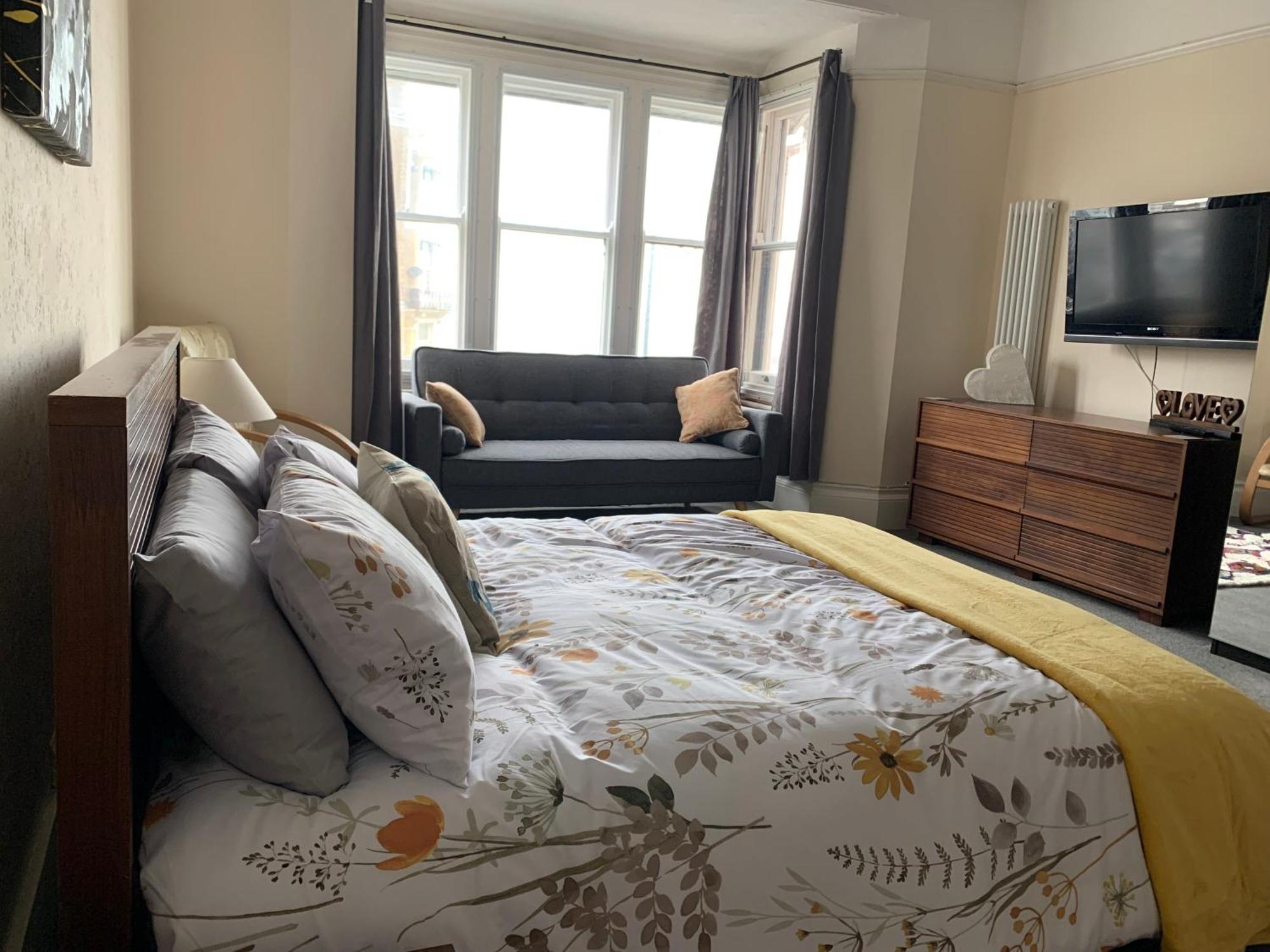 Ocean View Double With Ensuite, With Access To Private Garden And Bike Store Margate Exterior photo